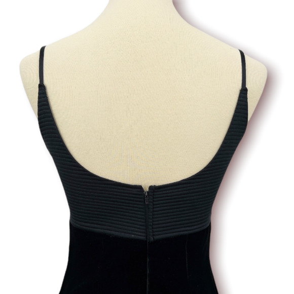VINTAGE Valentino Boutique Black Velvet Quilted Detail Cami Top Size 10 - Picture 6 of 10